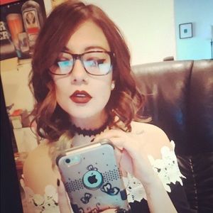 Meet your Posher, Gabriela